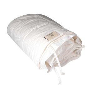 Lightweight king wool duvet from THREE Duvets for a cool and comfortable night's sleep.