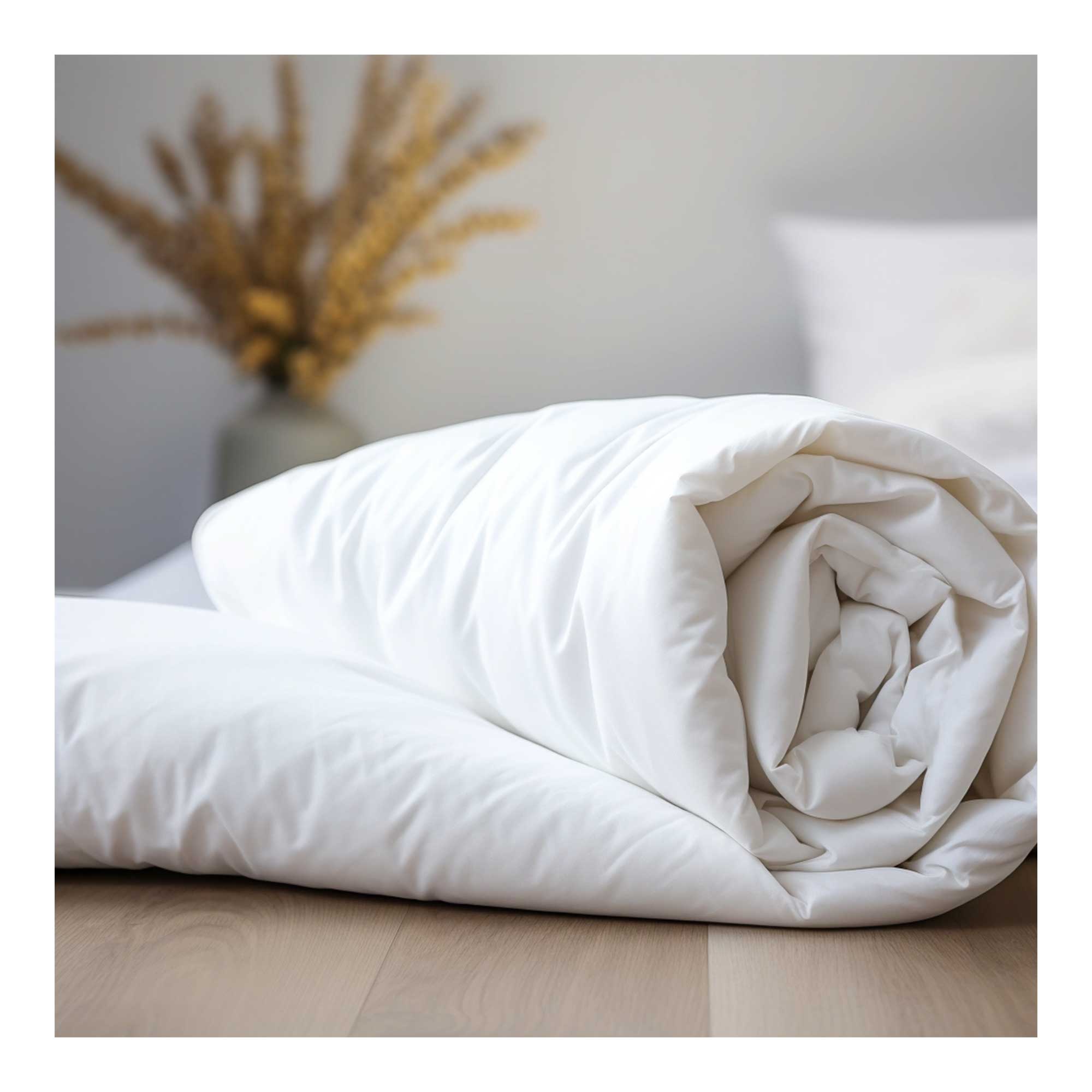 Lightweight Devon Closewool Wool Duvet, single size, crafted from 100% British wool.